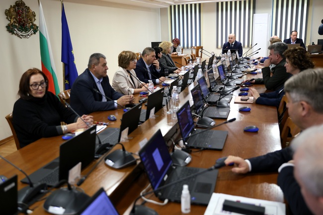 Единодушно: Пленумът на ВСС прекрати процедурата за избор на главен прокурор